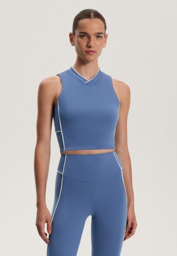 Спортивный топ
