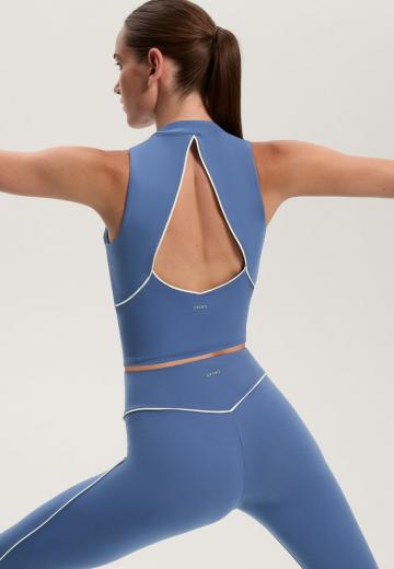 Спортивный топ