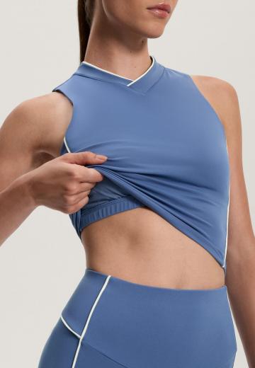 Спортивный топ