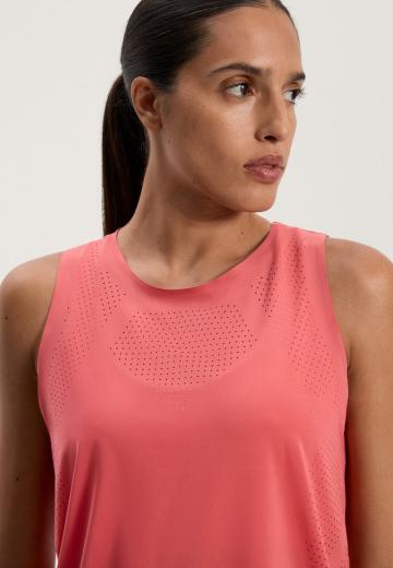 Спортивный топ