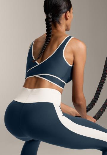 Спортивный бюстгальтер
