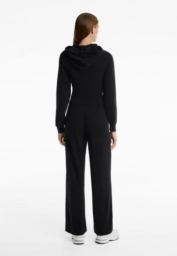 Спортивная толстовка