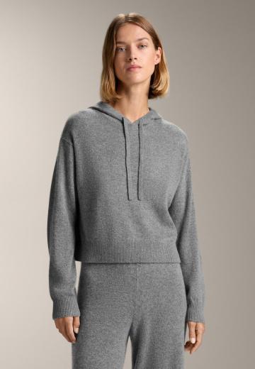 Пуловер с капюшоном