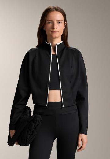 Спортивная куртка