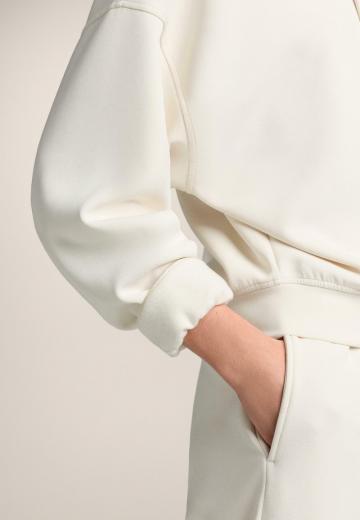 Пуловер с капюшоном