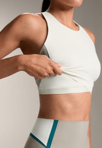 Спортивный бюстгальтер