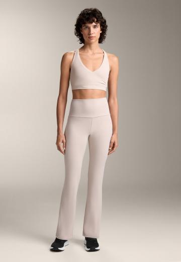 Спортивный бюстгальтер