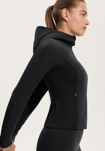 Спортивная куртка