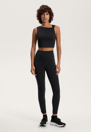 Спортивный топ