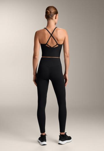 Топ на бретельках