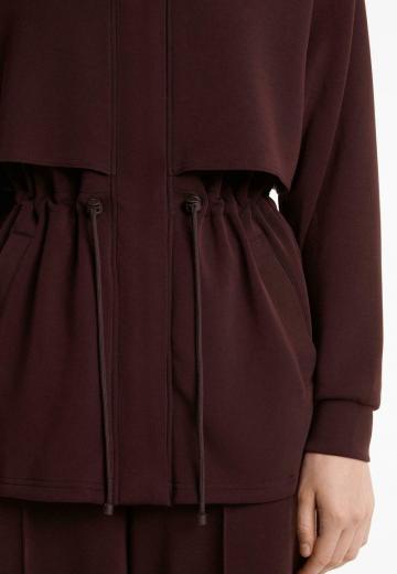 Спортивная куртка