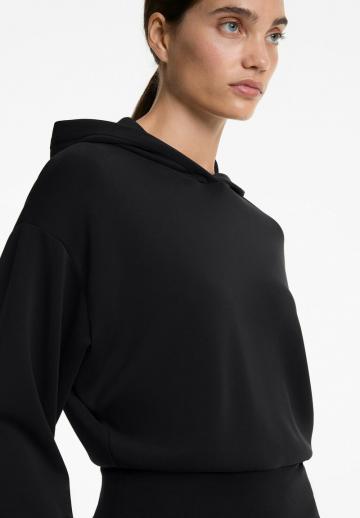 Спортивная толстовка