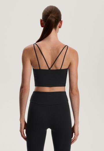 Спортивный топ