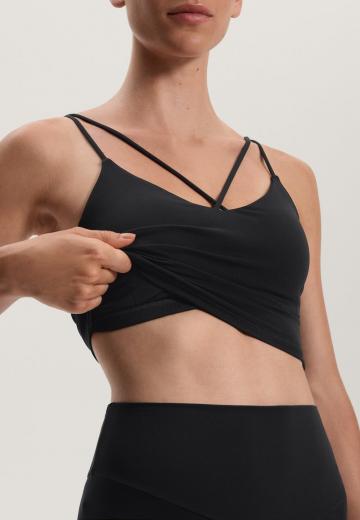 Спортивный топ