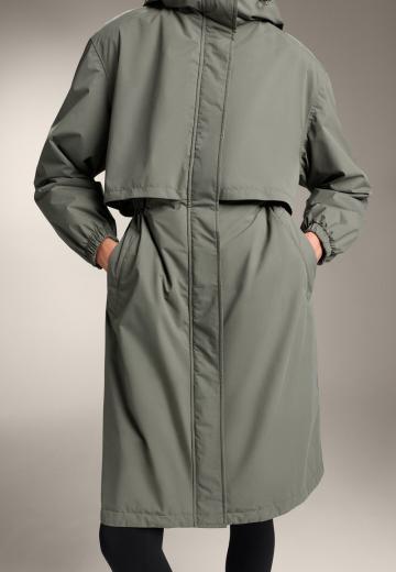 Спортивная куртка