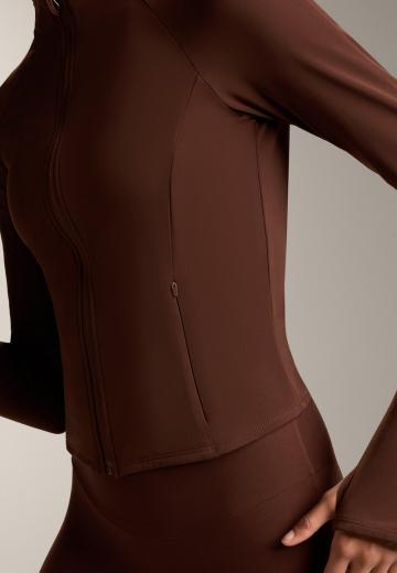 Спортивная куртка