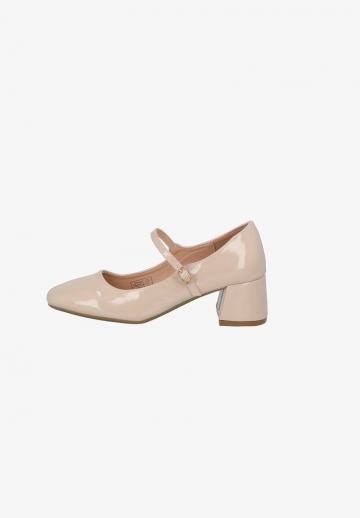 Туфли с ремешком