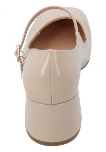 Туфли с ремешком