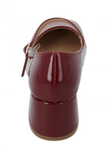 Туфли с ремешком