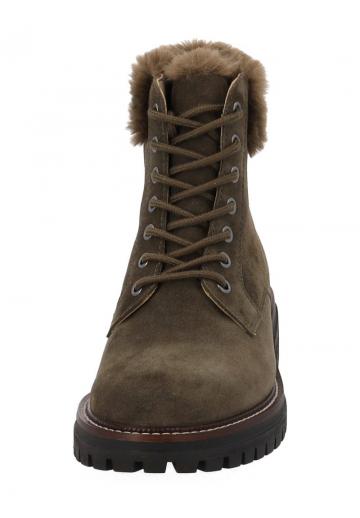 Зимние ботинки