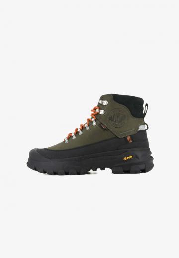 Ботинки на шнуровке