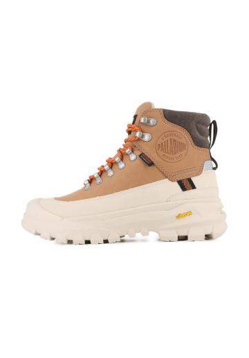 Походные ботинки