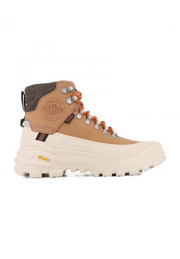 Походные ботинки