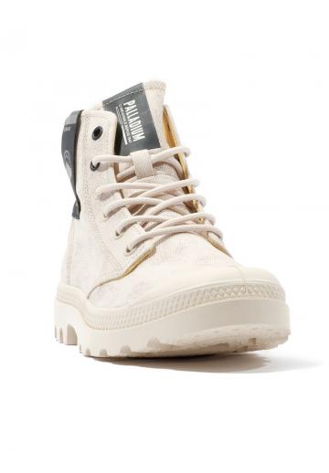 Ботинки на шнуровке