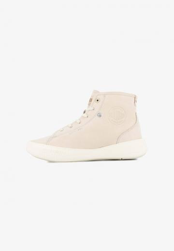 Ботинки на шнуровке