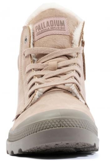 Ботинки на шнуровке