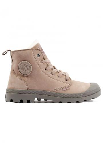 Ботинки на шнуровке