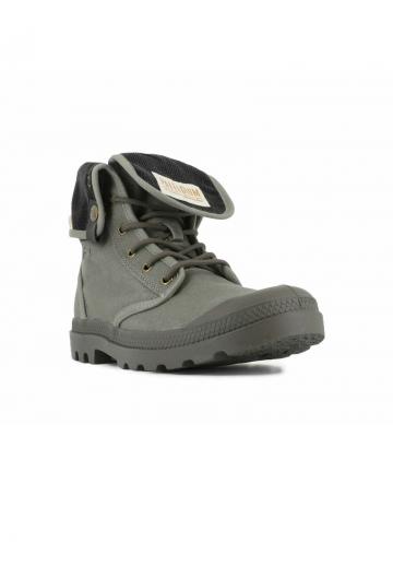 Ботинки на шнуровке