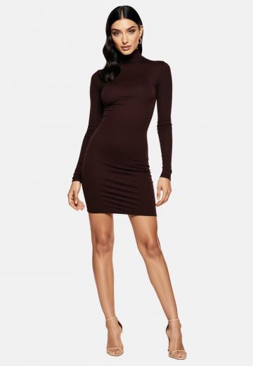 Платье футляр