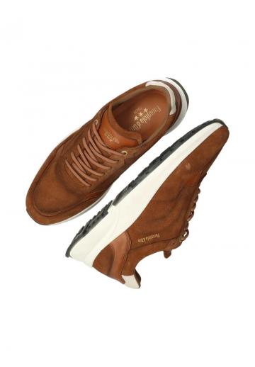 Тренировочные кроссовки