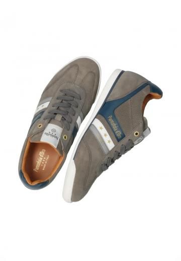 Тренировочные кроссовки