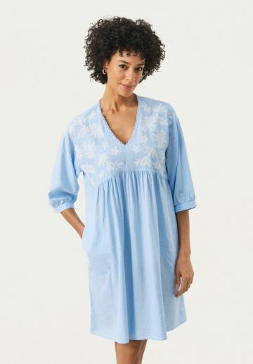 Короткое платье