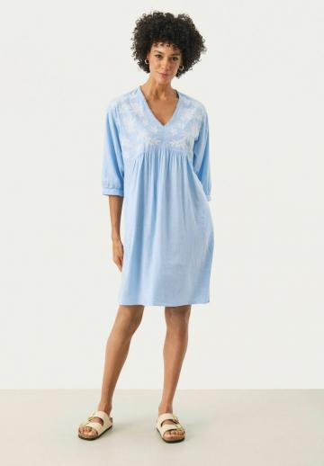 Короткое платье