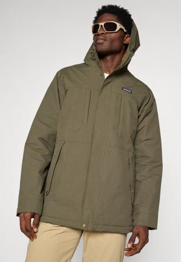 Зимняя куртка