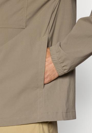 Куртка-дождевик