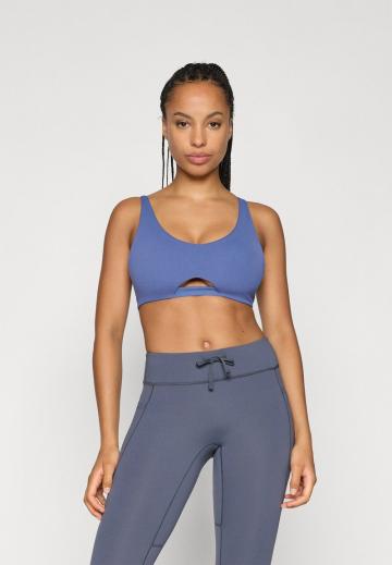 Спортивный бюстгальтер