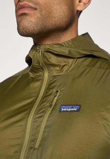 Куртка-дождевик