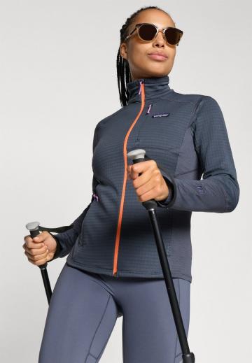 Спортивная куртка