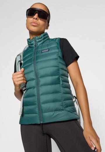 Пуховой жилет