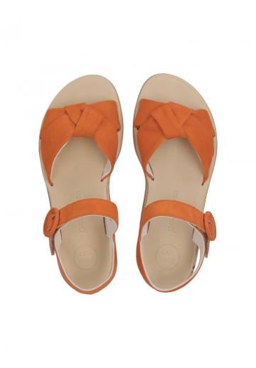 Босоножки на танкетке