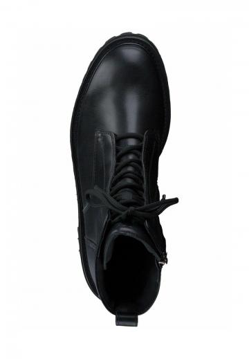 Ботинки на шнуровке