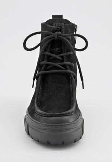 Ботинки на шнуровке