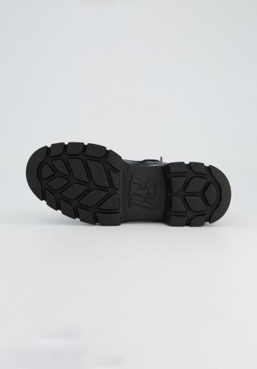 Ботинки на шнуровке