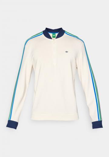 Спортивная кофта