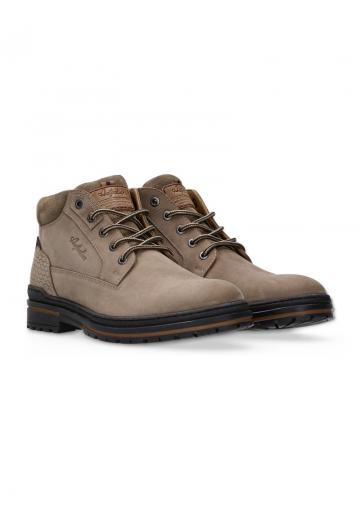 Ботинки на шнуровке