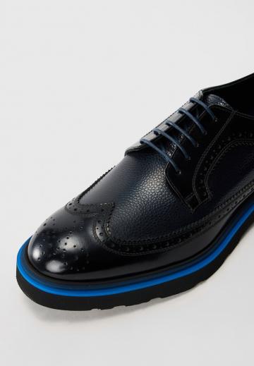 Ботинки на шнуровке